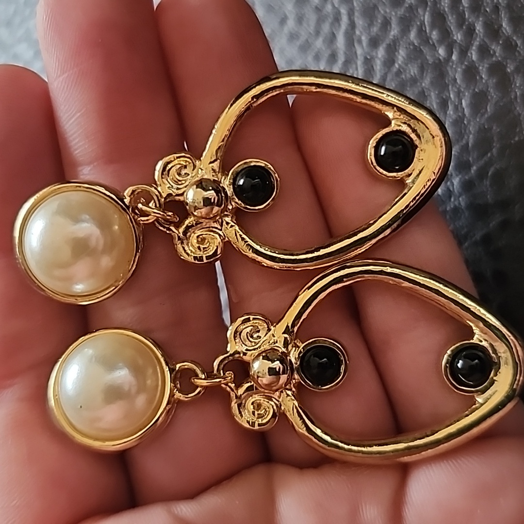 Vtg Earrings